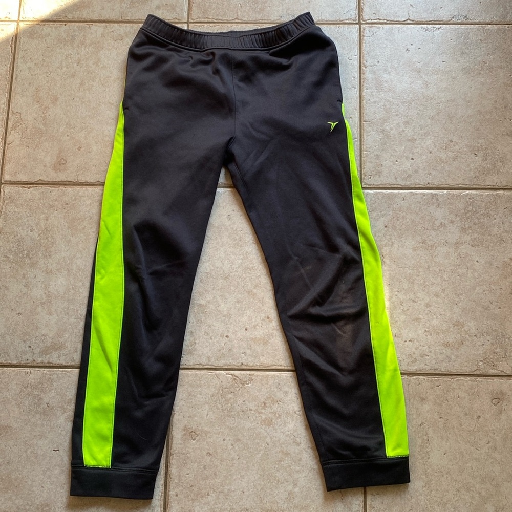 Old Navy Active Go-Dry boys track pants